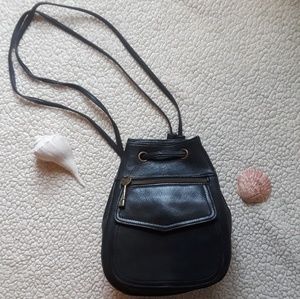 Vintage Fossil black leather backpack